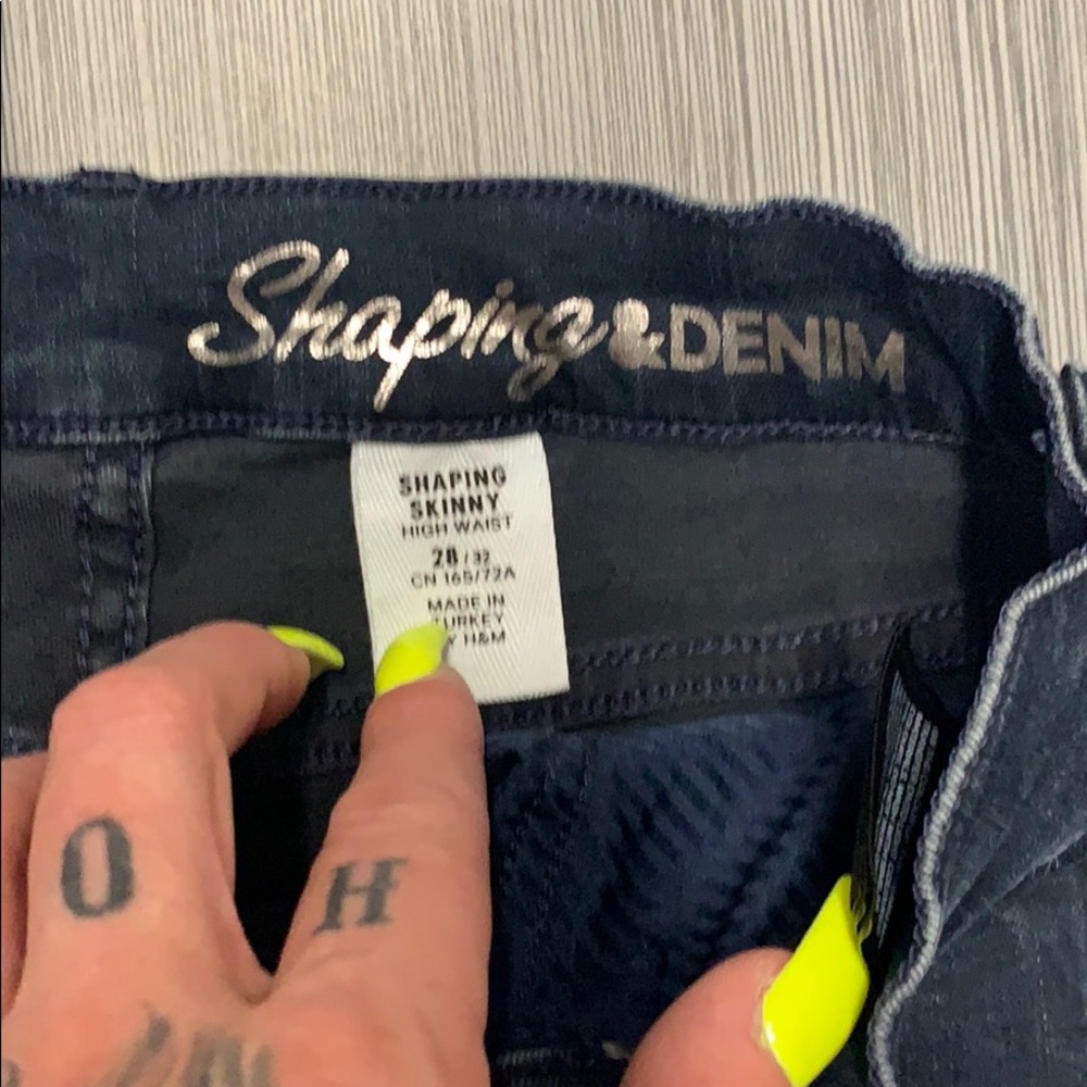 H&M - Picture 2 of 4